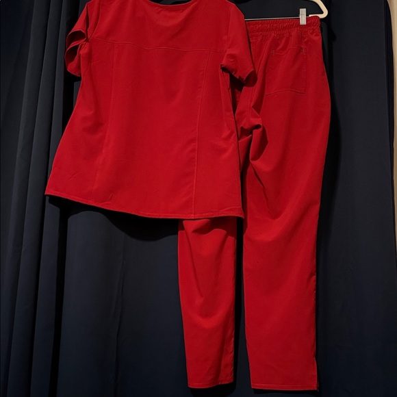 Scrubstar Red Scrub Set - Picture 2 of 8